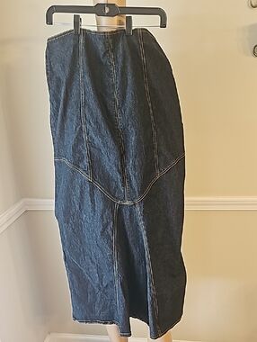 Bisou Bisou Dark Blue Denim Pencil Skirt with Contrast Stitching